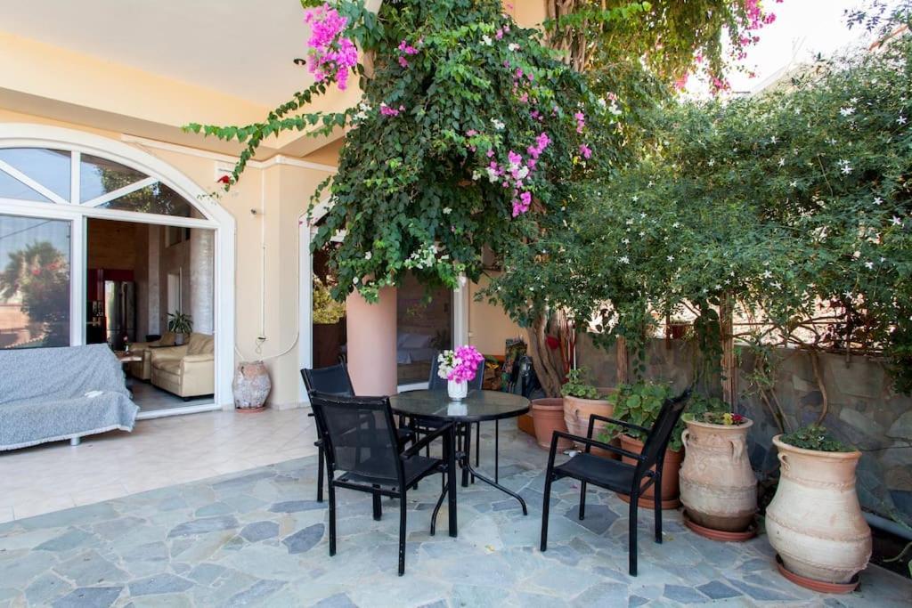 Manos house Agia Pelagia Exterior foto